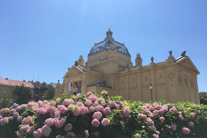 Private Transfer From Venice to Zagreb With 2h of Sightseeing - Key Points