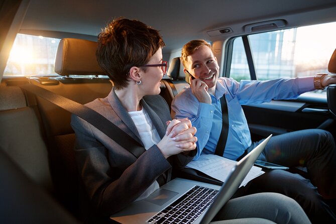 Private Transfer From Woodbridge to Dulles International Airport - Pickup and Drop-off