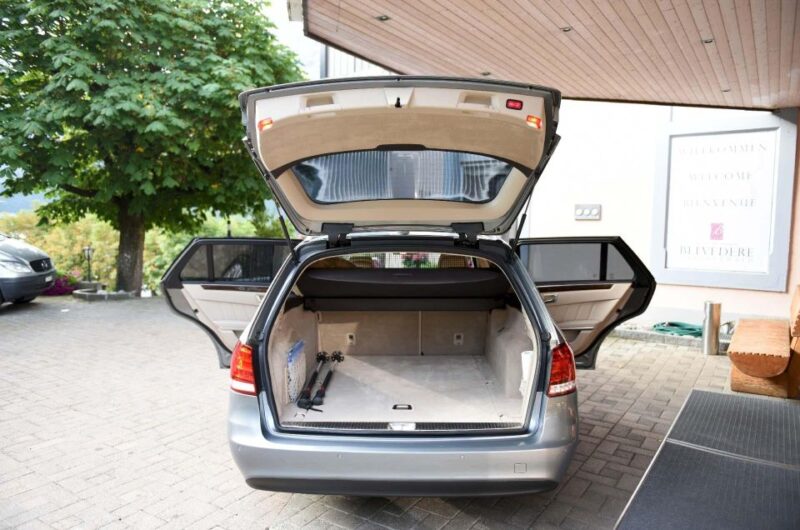 Private Transfer From Zurich Airport to Zurich City - Safety and Accessibility