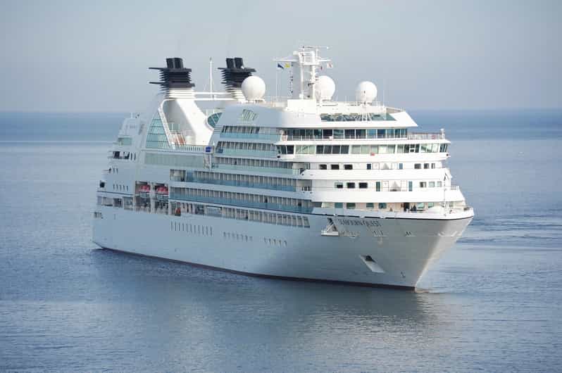 Private Transfer: Heathrow to Southampton Port + London Tour - Luxury and Comfort