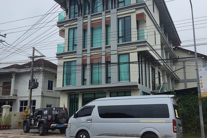 Private Transfer in Laos - Refund and Service Concerns