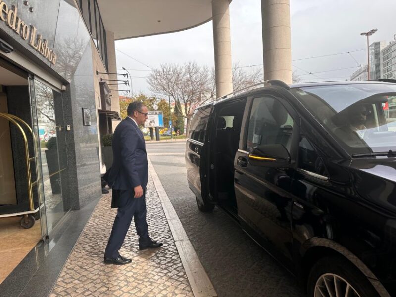 Private Transfer in Lisbon to Cascais/Sintra/Caparica - Vehicle and Comfort