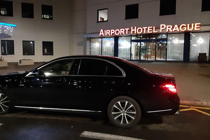 Private Transfer Krakow to Prague - Key Points