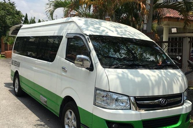 Private Transfer: Kuching International Airport to Hotel - Vehicle Capacity