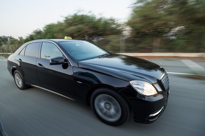 Private Transfer: Larnaca Airport to Larnaca District 1-14 Pax - Good To Know