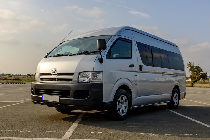 Private Transfer: Larnaca Airport to Protaras 1-14 Pax - Luggage Policy