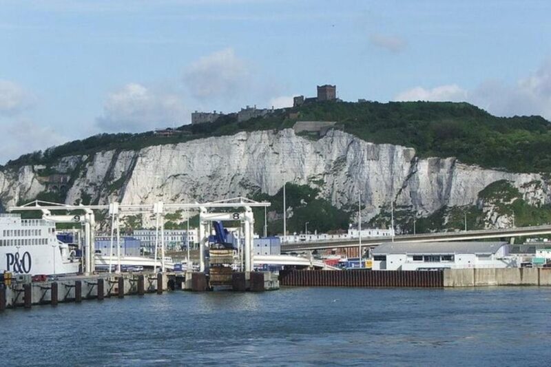 Private Transfer: London Gatwick Airport to Stansted Airport - Booking and Payment