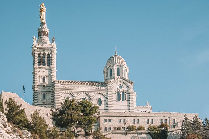Private Transfer: MRS Airport to Marseille in Business Car - Included Taxes and Fees