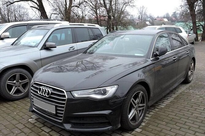 Private Transfer: Munich to Munich International Airport (MUC) - Key Features Highlighted