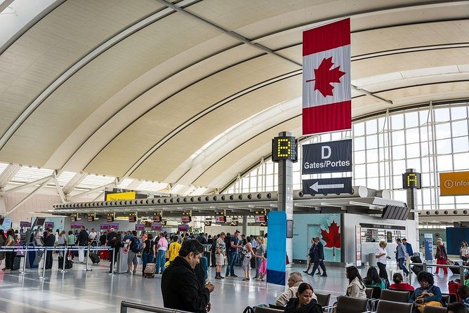 Private Transfer: Niagara Falls, ON to Pearson Int'l Airport (YYZ) - Pickup and Drop-off