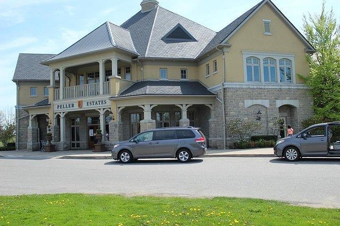 Private Transfer: Niagara Falls, ON to Toronto Downtown - Pricing Details