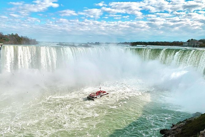Private Transfer: Niagara Int'l Airport (IAG) USA to Niagara Falls, ON - Booking Information