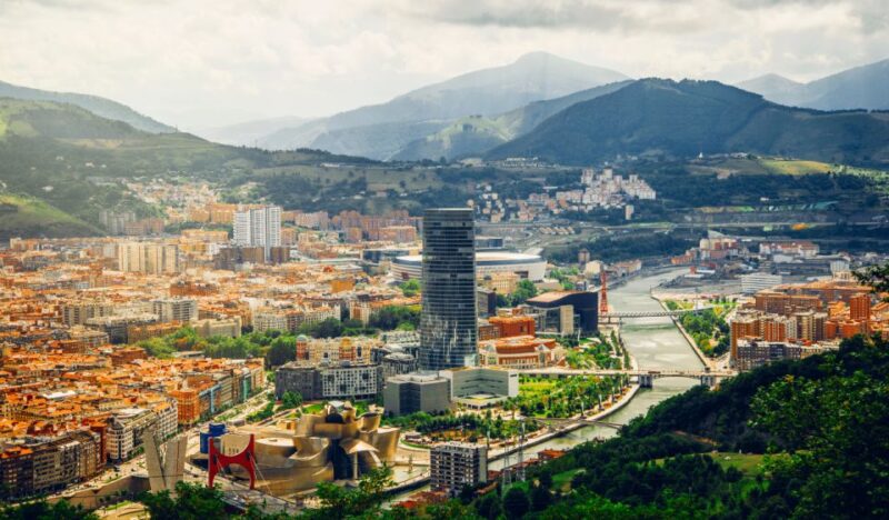 Private Transfer on Arrival and Departure in Bilbao - Booking and Payment