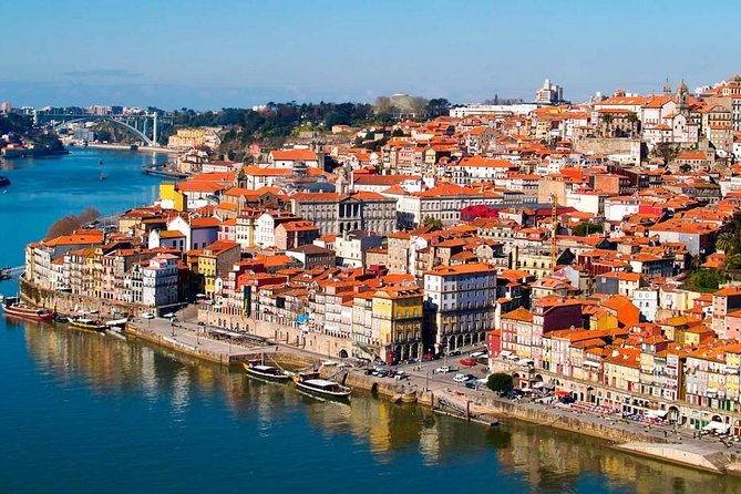 Private Transfer: Porto to Porto Airport OPO in Business Car - Booking Process