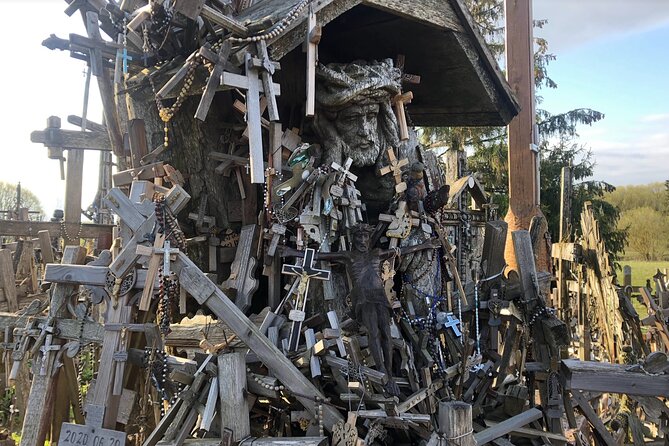Private Transfer Riga - Hill of Crosses - Riga - Key Points