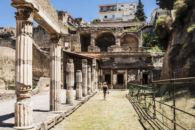 Private Transfer ROME AIRPORT to AMALFI or Vv (Pompeii Stop Optionable) - Driver Expertise