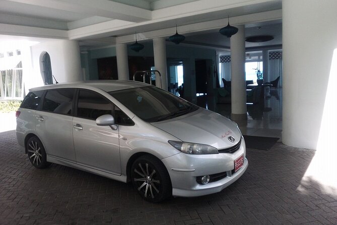 Private Transfer Sangster Airport to Ocho Rios Y Runaway Bay - Infant Seat Availability