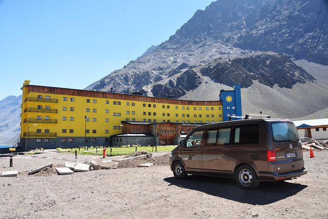 Private Transfer: Santiago International Airport to Hotel in Portillo - Included in the Price