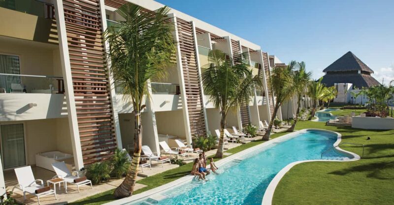Private Transfer Santo Domingo Airport to Dreams Onyx - Booking and Communication