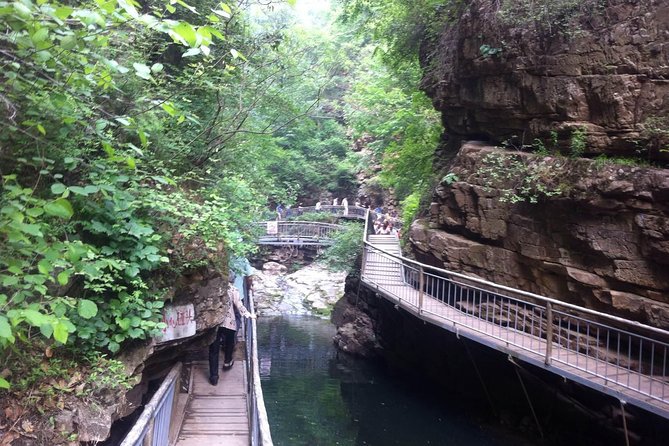 Private Transfer Service From Beijing to Jingdong Grand Canyon - Dress Code and Extras