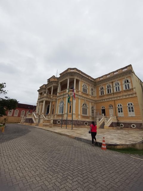 Private Transfer Services 24h Airport to Hotel in Manaus - Frequently Asked Questions