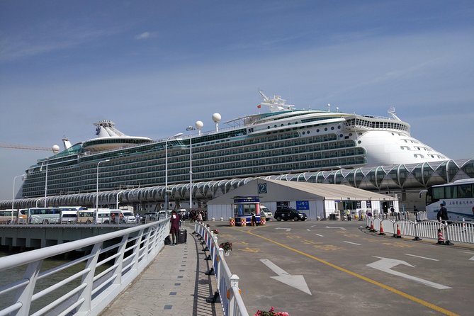 Private Transfer: Shanghai Wusongkou Cruise Terminal (Baoshan Port) to Hotel - Language and Driving Styles