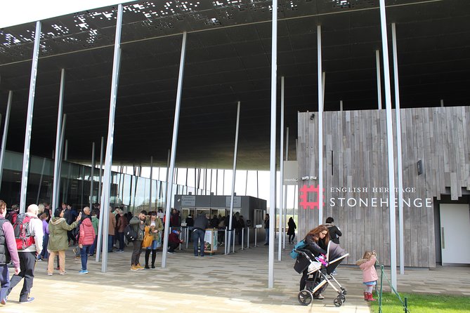 Private Transfer Southampton Cruise Port to London Via Stonehenge & Wilton House - Starting Your Journey