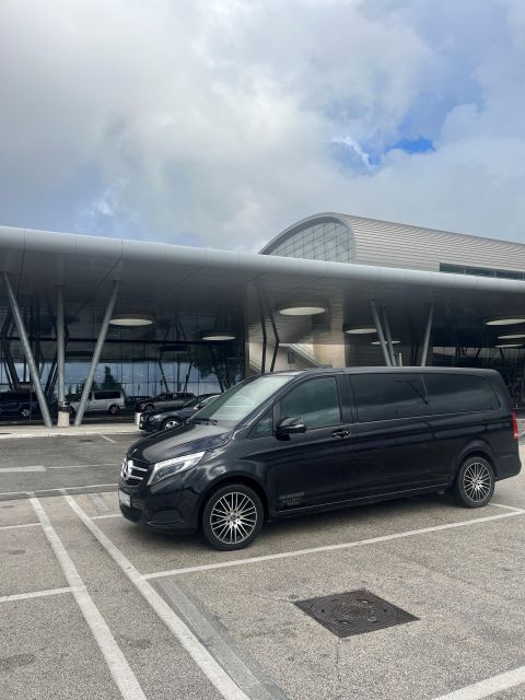 Private Transfer: Split Airport to City - Vehicle Amenities