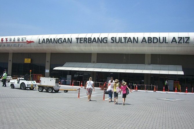 Private Transfer : Sultan Abdul Aziz Shah Airport (Subang) to Kuala Lumpur Hotel - Surcharges and Additional Fees
