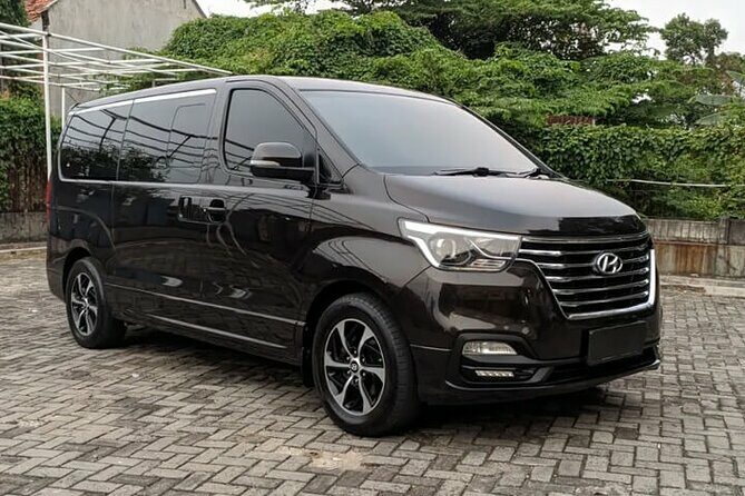 Private Transfer Tahiti Airport PPT to Papeete Urban Area by Van - Key Points