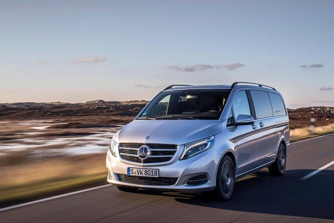 Private Transfer To and From Airport in Ålesund - Key Points