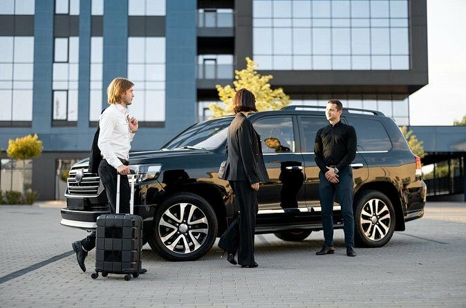 Private Transfer to and from YYZ Toronto Pearson Airport - FAQs