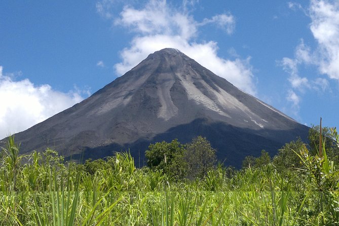 Private Transfer To/From Liberia Airport to La Fortuna Area (Arenal Volcano) - Seamless Airport Transfers