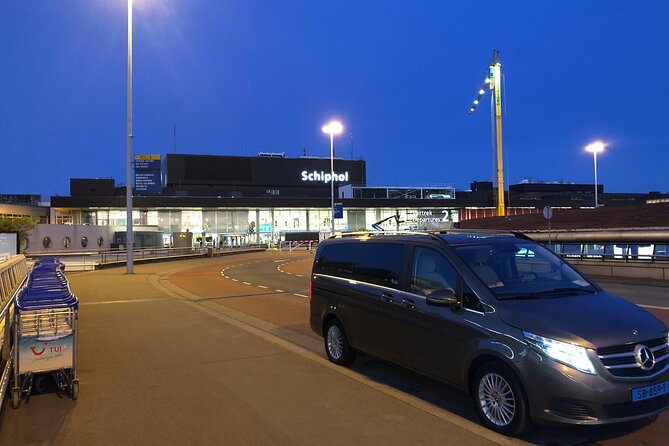 Private Transfer To/From Schiphol Airport to the Hague Area - Stress-Free Travel Experience
