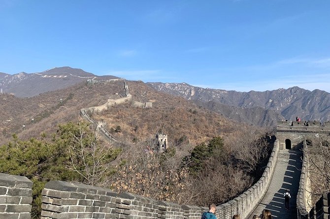 Private Transfer to Mutianyu Great Wall With Professional Driver - Accessibility