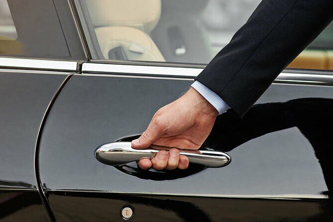 Private Transfer To or From - Airport, Downtown, Cruise Harbour - Detailed Breakdown: What to Expect from This Vancouver Transfer Service