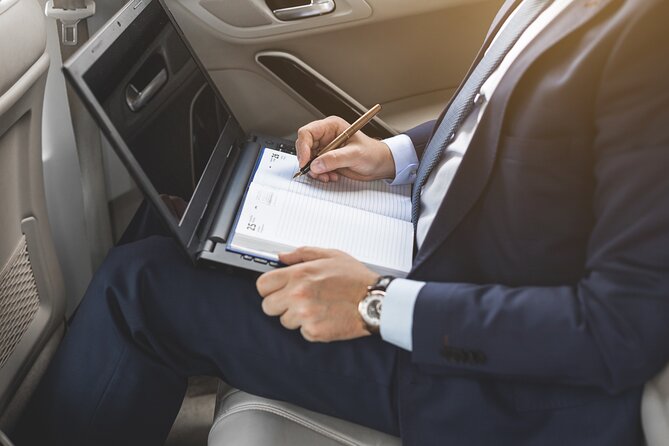 Private Transfer to or From Dulles Airport IAD to Washington DC - Dulles Airport Transfer