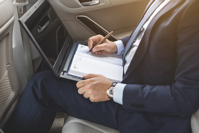Private Transfer To or From Fairfax and Dulles International Airport - Service Overview