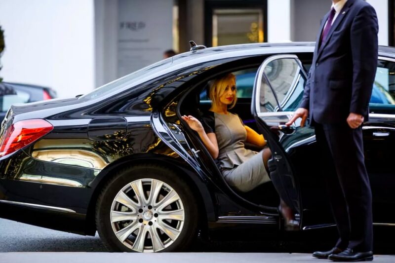 Private Transfer to Paris & Airport, Orly, CDG From Le Havre - Key Points