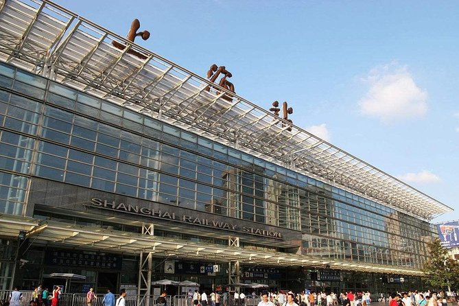 Private Transfer to Shanghai Railway Station From City Hotels or Outskirts - Pickup and Transfer Process