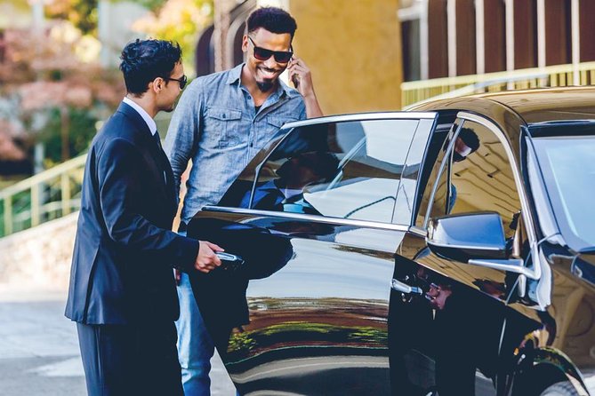 Private Transfer: Toronto Pearson Airport or Mississauga City Black Car Service - Additional Information