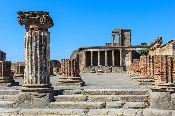 Private Transfer/Tour From/To Naples To/From Sorrento With Stop in Pompeii - Exploring the Pompeii Archaeological Site