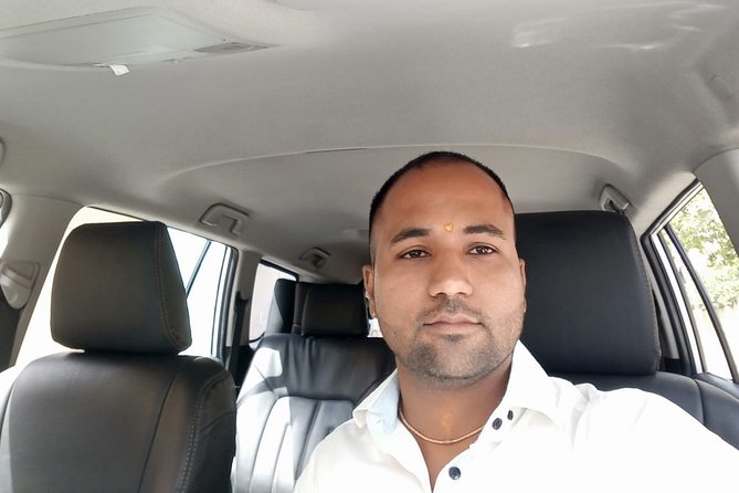 Private Transfer Udaipur Hotels To Maharana Pratap Airport UDR Drop - Key Points