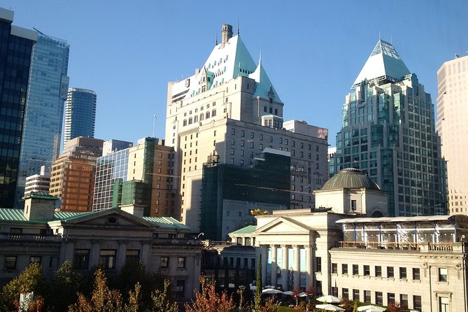 Private Transfer, Vancouver Intl. Airport to Vancouver, BC - VIP, SEDAN - Accessibility and Infant Seats