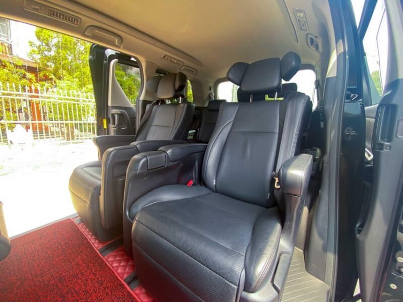 Private Transfer VIP Vehicle Phnom Penh - Sihanoukville - Vehicle and Amenities