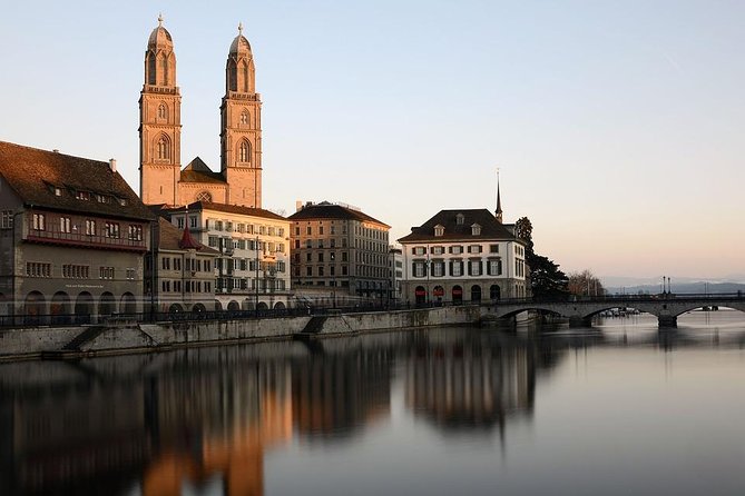 Private Transfer Zurich City to Zurich Airport ZRH by Minibus - Worth The Stay