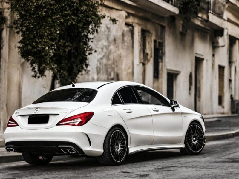 Private Transfer:Athens City Center-Piraeus Port With Sedan - Vehicle and Driver Details