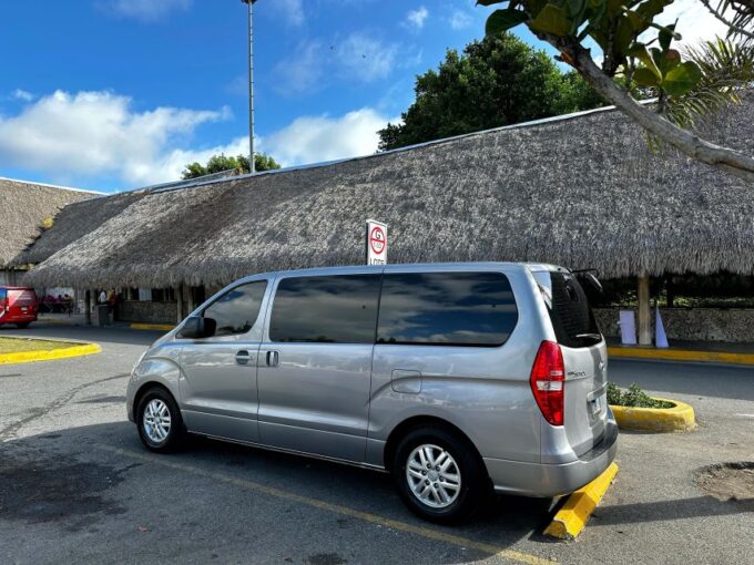 Private Transfers Airport/Hotels in Punta Cana - Pricing and Packages