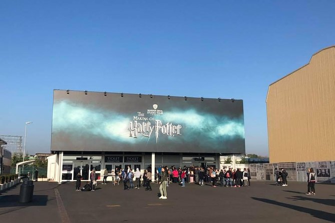 Private Transfers Between London & Harry Potter Warner Studio - Transportation Provider Credentials