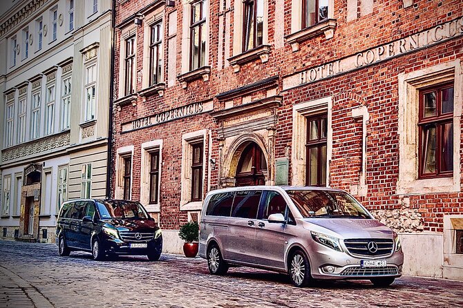 Private Transfers From Airport Katowice- Pyrzowice To/From Krakow - Pickup and Drop-off Options